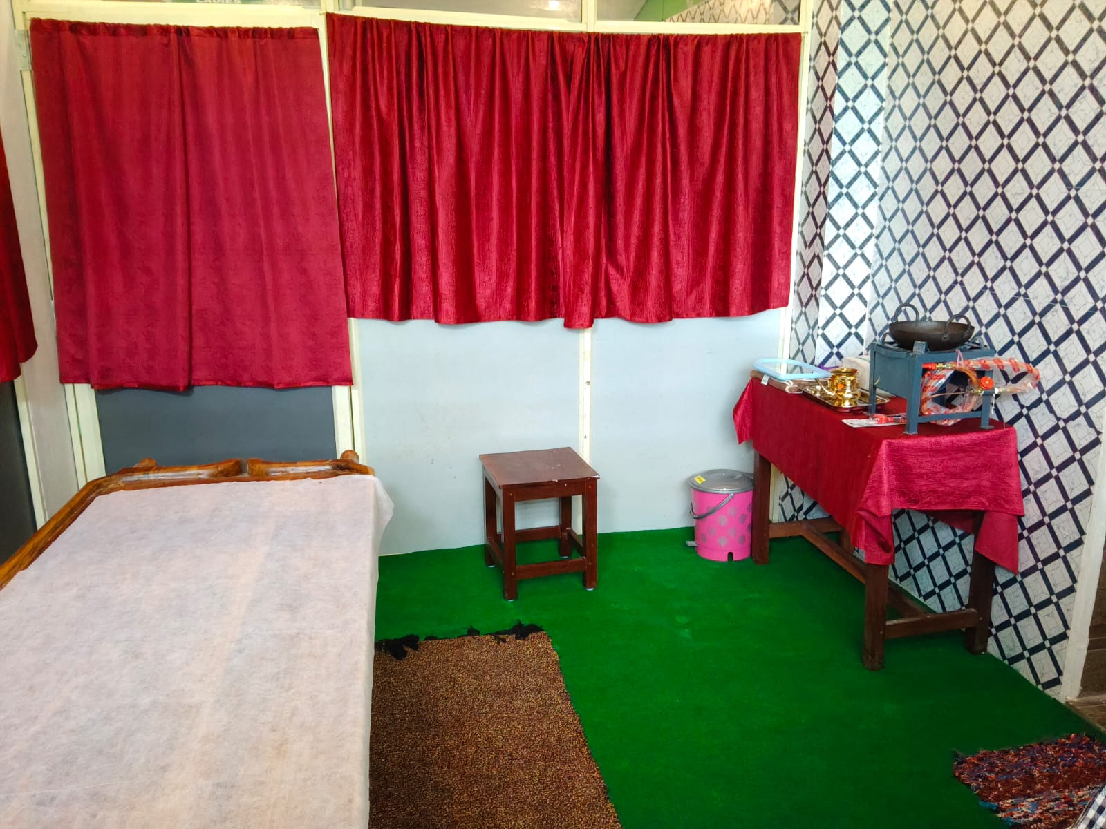 Podikizhi Treatment Room